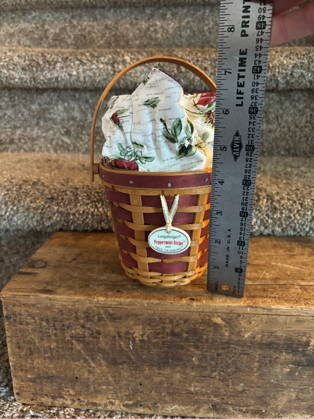 Longaberger Red and Natural Woven Small Basket with Floral Liner - Picture 3 of 5
